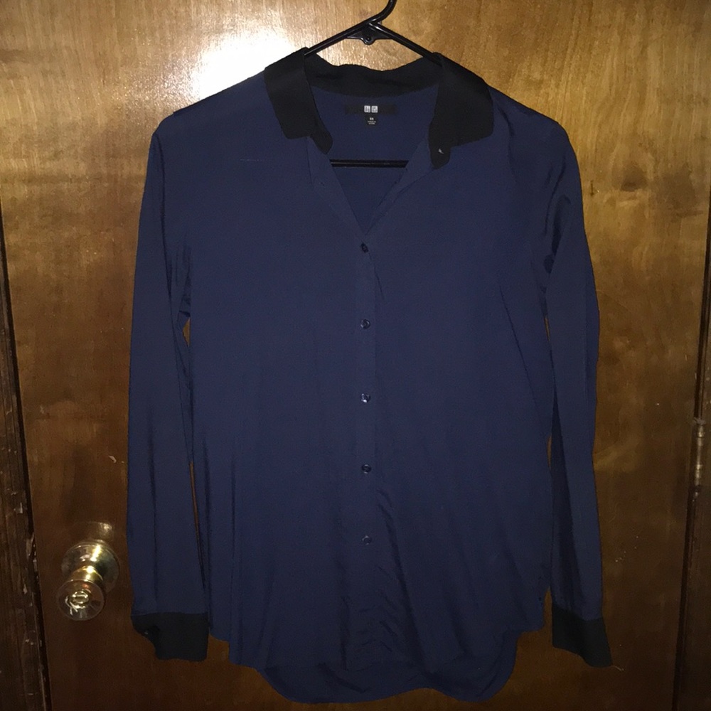 Uniqlo office shirt